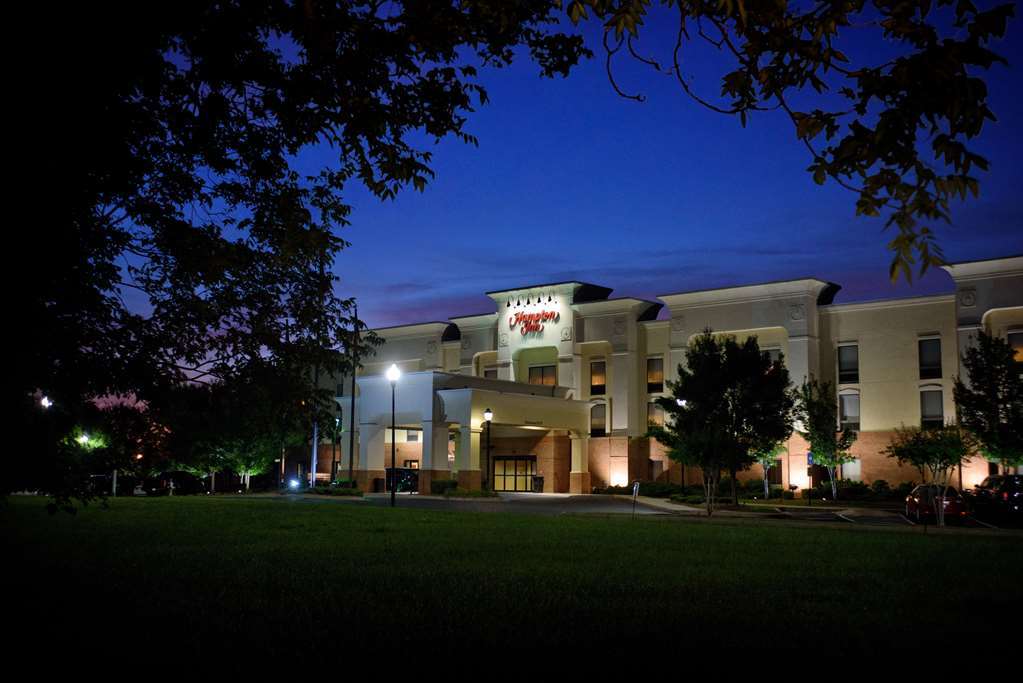 Hampton Inn Fayetteville Extérieur photo
